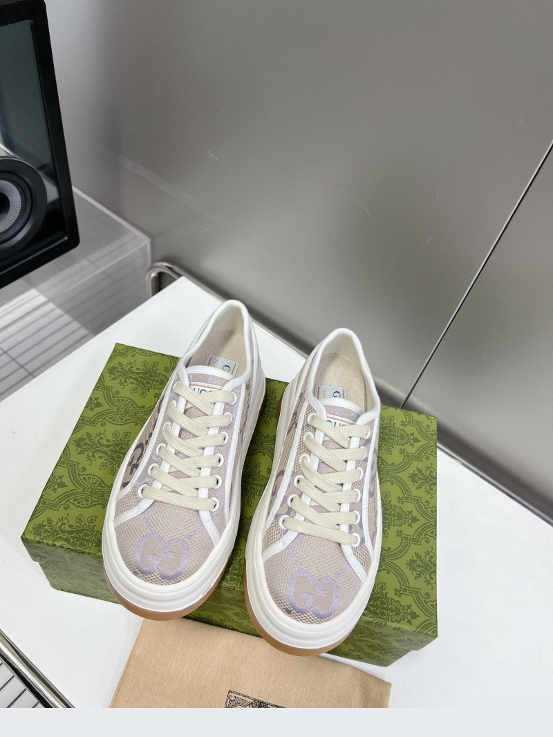 G*u*i casual shoes